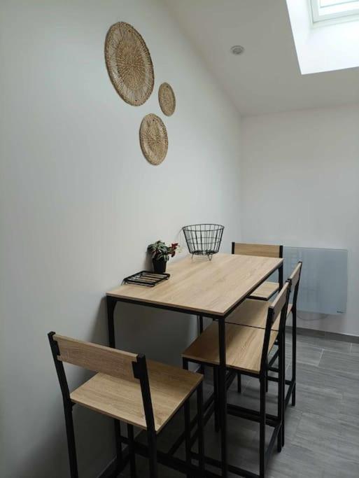 La Petite Falaise, Maison Avec Cour Dreux Centre Екстер'єр фото